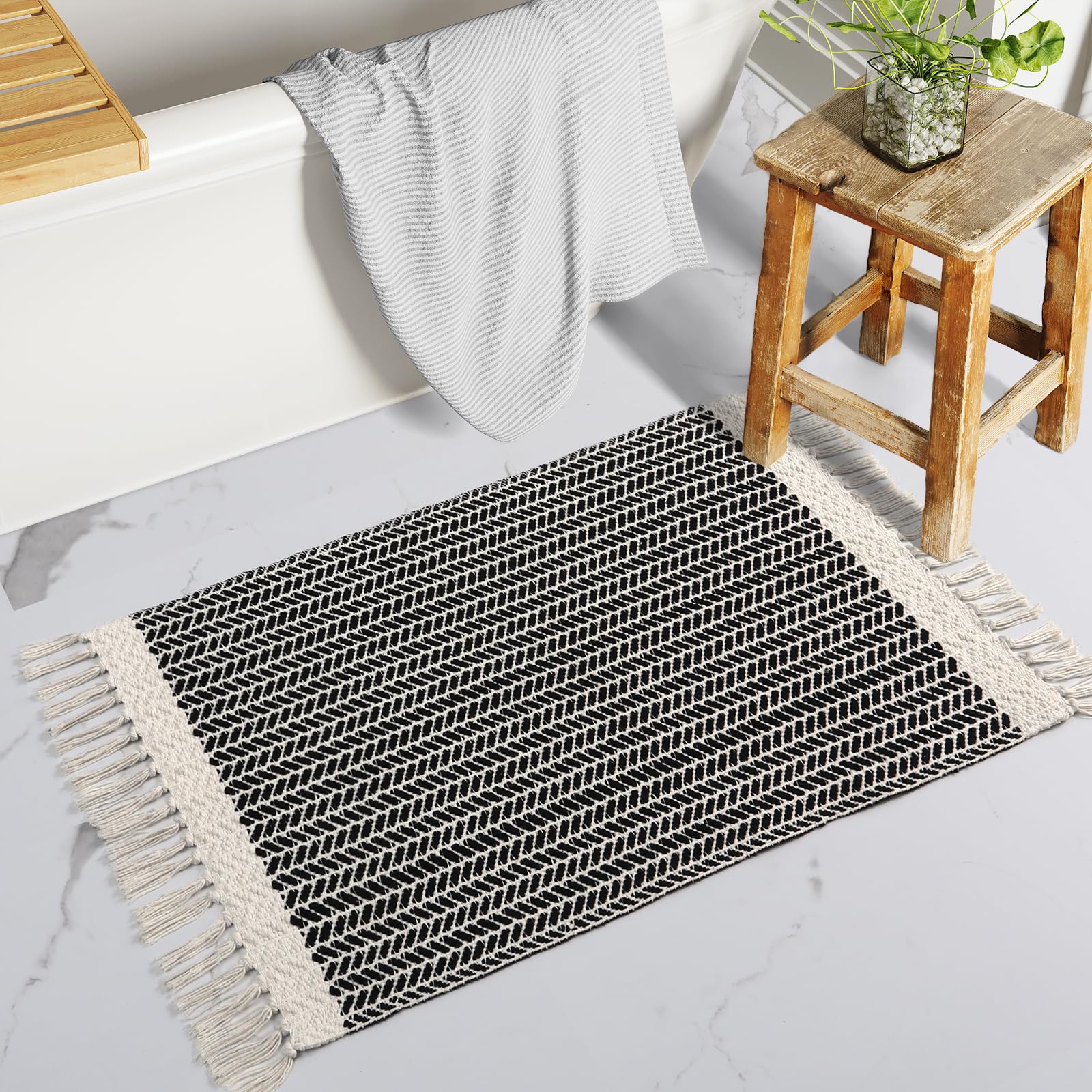 Lahome Belle Boho Entryway Rug, 3x5 Rugs for Bedroom Lightweight Washable Throw Rug Woven Cotton Bathroom Carpet with Tassels, Farmhouse Black and White Rugs for Living Room Kitchen Office Dorm