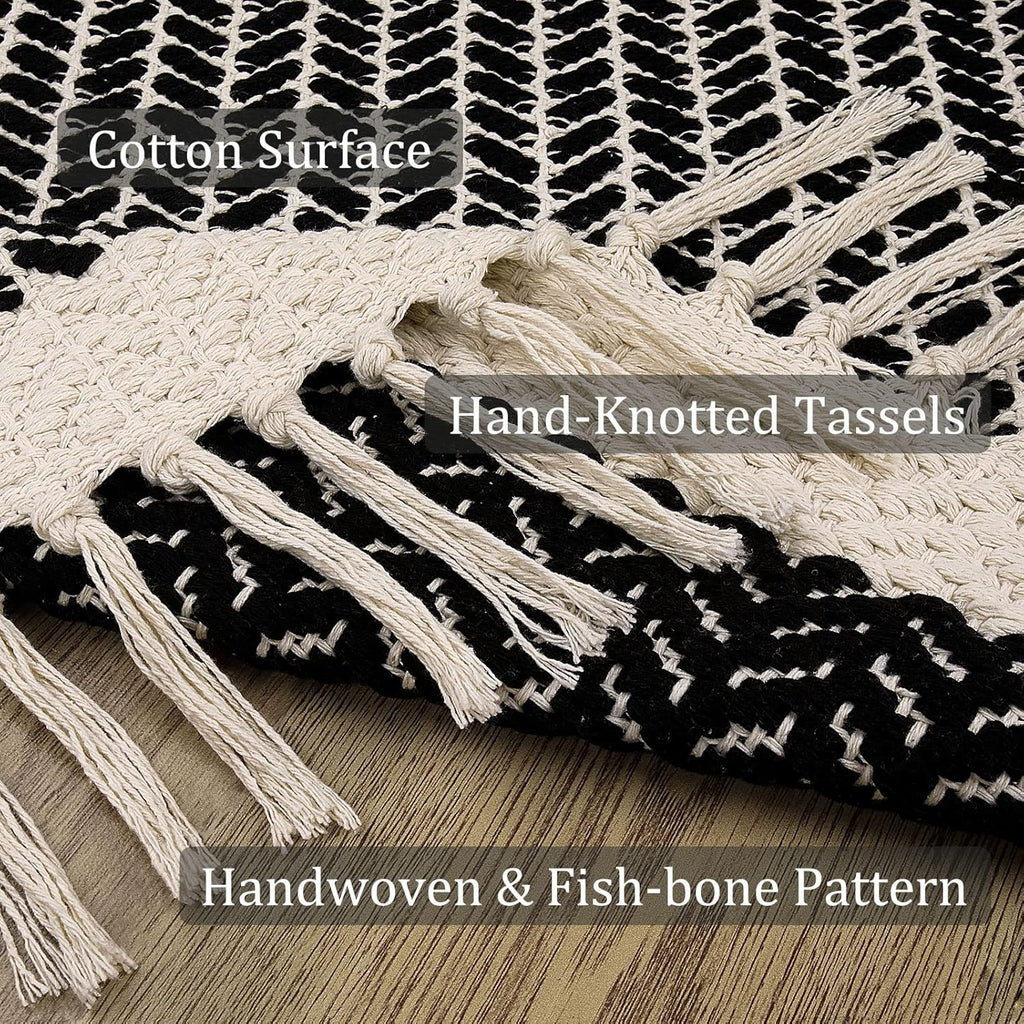 Lahome Belle Boho Entryway Rug, 3x5 Rugs for Bedroom Lightweight Washable Throw Rug Woven Cotton Bathroom Carpet with Tassels, Farmhouse Black and White Rugs for Living Room Kitchen Office Dorm